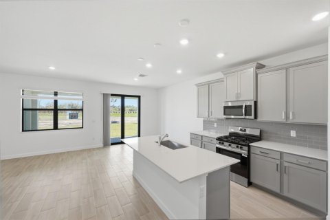 Casa en venta en Port St. Lucie, Florida, 4 dormitorios, 179.95 m2 № 2168379 - foto 9