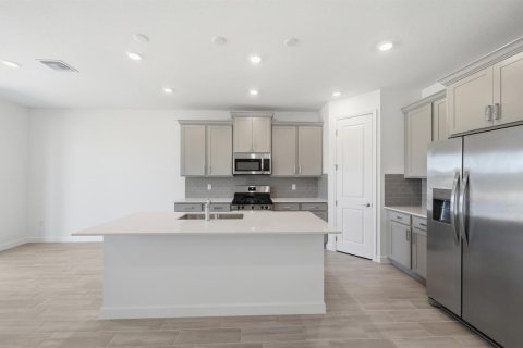 Casa en venta en Port St. Lucie, Florida, 4 dormitorios, 179.95 m2 № 2168379 - foto 2