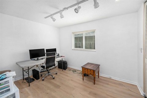 Casa en venta en Kenneth City, Florida, 3 dormitorios, 160.16 m2 № 1909494 - foto 20
