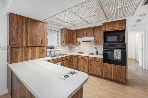 Casa en venta en Kenneth City, Florida, 3 dormitorios, 160.16 m2 № 1909494 - foto 15