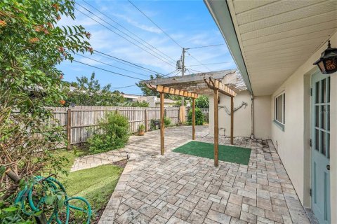 Casa en venta en Kenneth City, Florida, 3 dormitorios, 160.16 m2 № 1909494 - foto 25