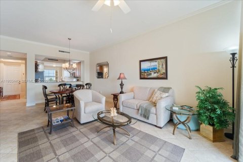 Condo in Ave Maria, Florida, 2 bedrooms  № 1991410 - photo 3