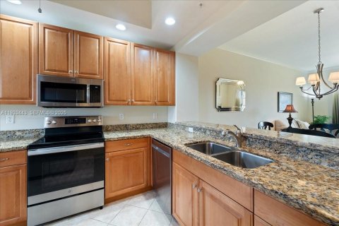 Condo in Ave Maria, Florida, 2 bedrooms  № 1991410 - photo 8