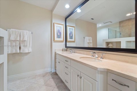Condo in Ave Maria, Florida, 2 bedrooms  № 1991410 - photo 17