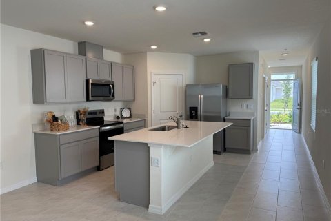 Casa en alquiler en Lake Hamilton, Florida, 4 dormitorios, 154.68 m2 № 1908163 - foto 2