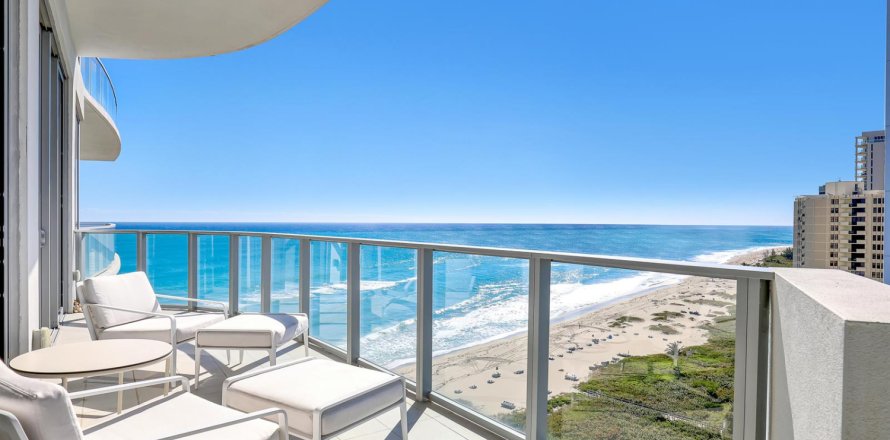 Condo in Riviera Beach, Florida, 2 bedrooms  № 2249591