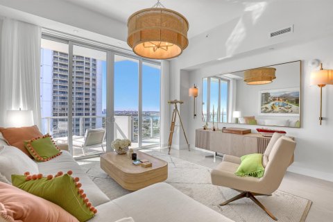 Condo in Riviera Beach, Florida, 2 bedrooms  № 2249591 - photo 3