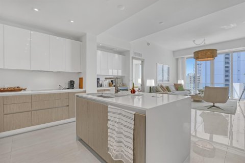 Condo in Riviera Beach, Florida, 2 bedrooms  № 2249591 - photo 9