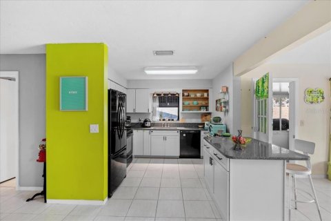Casa en venta en Saint Petersburg, Florida, 2 dormitorios, 134.71 m2 № 1619147 - foto 6