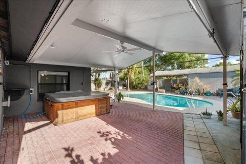 Casa en venta en Saint Petersburg, Florida, 2 dormitorios, 134.71 m2 № 1619147 - foto 28