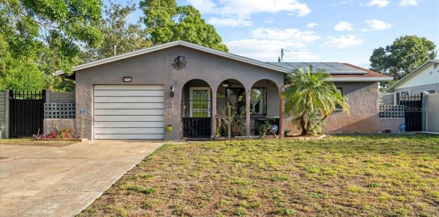 Casa en Saint Petersburg, Florida 2 dormitorios, 134.71 m2 № 1619147