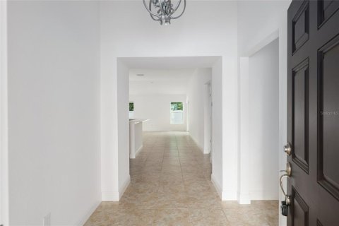 Villa ou maison à louer à Oxford, Floride: 2 chambres, 140.65 m2 № 2354229 - photo 3