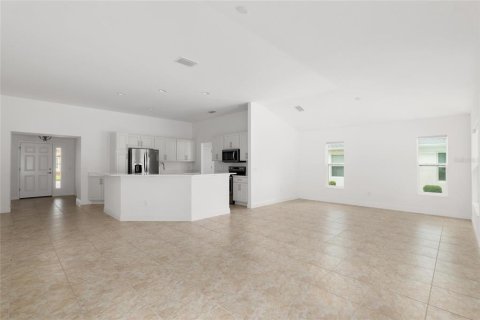 Villa ou maison à louer à Oxford, Floride: 2 chambres, 140.65 m2 № 2354229 - photo 9