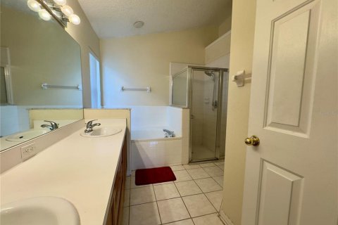 Casa en alquiler en Valrico, Florida, 3 dormitorios, 151.52 m2 № 1832137 - foto 4