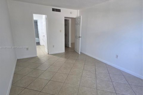 Copropriété à louer à North Miami, Floride: 1 chambre, 66.33 m2 № 2038528 - photo 22