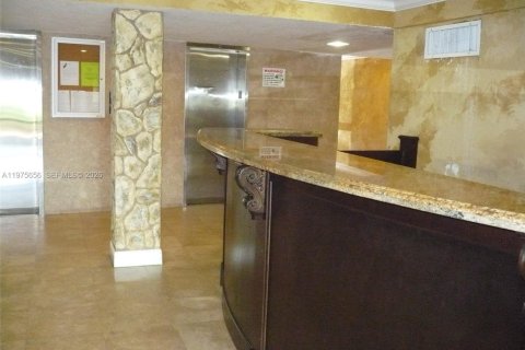 Copropriété à louer à North Miami, Floride: 1 chambre, 66.33 m2 № 2038528 - photo 4