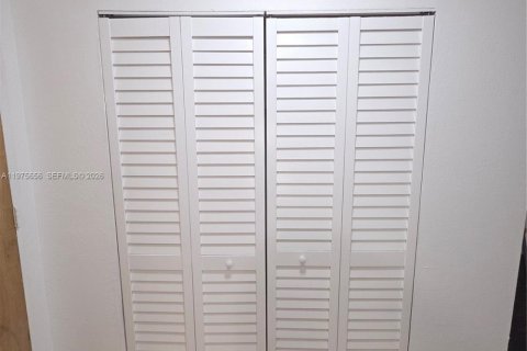 Copropriété à louer à North Miami, Floride: 1 chambre, 66.33 m2 № 2038528 - photo 14