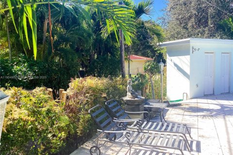 Casa en venta en Miami Shores, Florida, 5 dormitorios, 268.67 m2 № 2053443 - foto 10