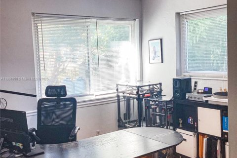 Casa en venta en Miami Shores, Florida, 5 dormitorios, 268.67 m2 № 2053443 - foto 21