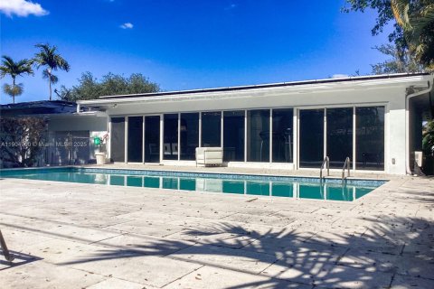 Casa en venta en Miami Shores, Florida, 5 dormitorios, 268.67 m2 № 2053443 - foto 28