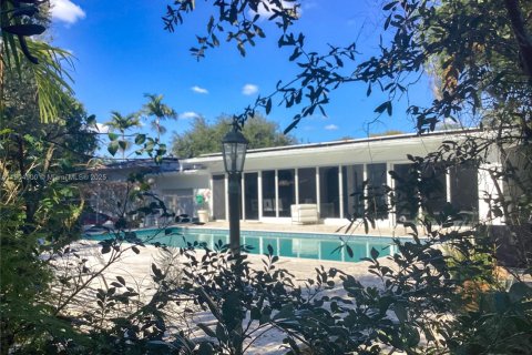 Casa en venta en Miami Shores, Florida, 5 dormitorios, 268.67 m2 № 2053443 - foto 25