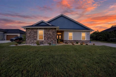 Villa ou maison à Belleview, Floride 4 chambres, 258.18 m2 № 2399266