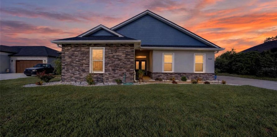 Villa ou maison à Belleview, Floride 4 chambres, 258.18 m2 № 2399266
