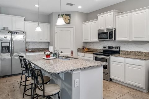 House in Winter Haven, Florida 4 bedrooms, 193.24 sq.m. № 1849802 - photo 23