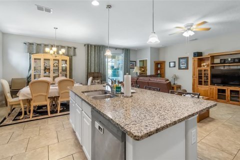 House in Winter Haven, Florida 4 bedrooms, 193.24 sq.m. № 1849802 - photo 24