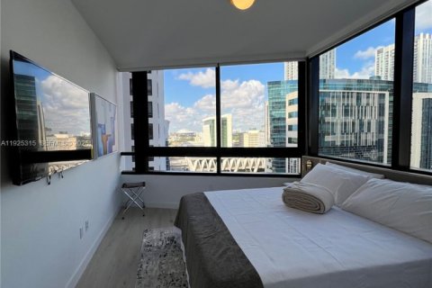 Condo in Miami, Florida, 1 bedroom  № 1994553 - photo 20