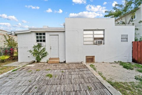 Купить виллу или дом в Майами, Флорида 2 спальни, 143.07м2, № 1973092 - фото 6