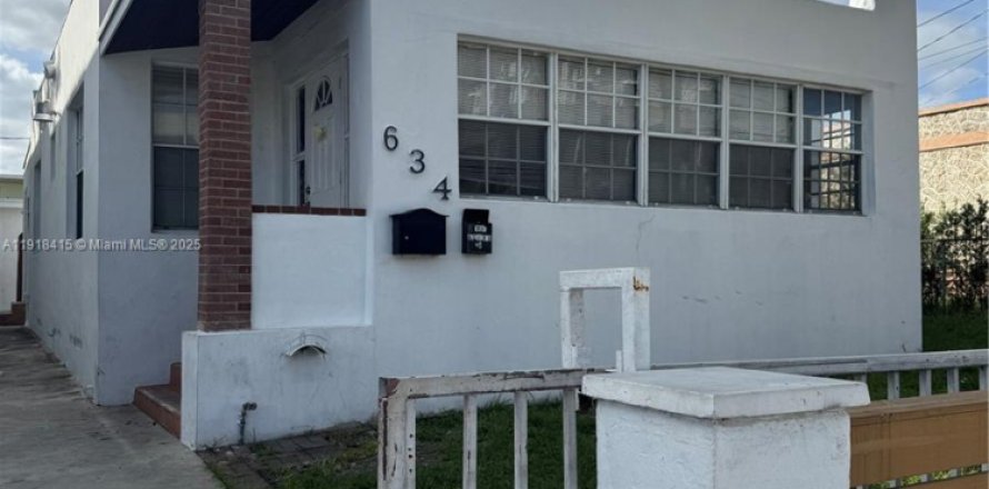 Дом в Майами, Флорида 2 спальни, 143.07м2 № 1973092