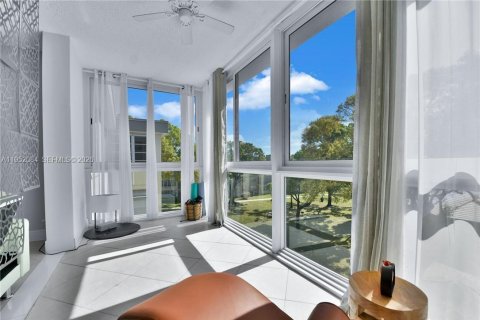 Снять в аренду кондоминиум в Лодердейл-Лейкс, Флорида 2 спальни, 89.19м2, № 2006416 - фото 25