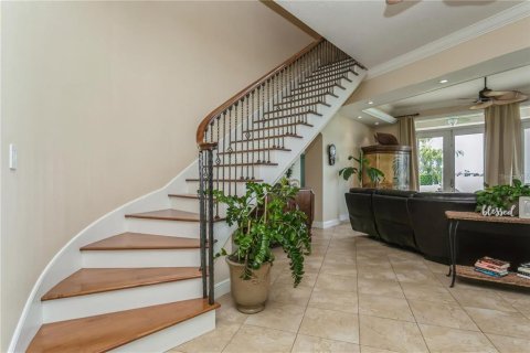 House in Treasure Island, Florida 4 bedrooms, 473.43 sq.m. № 1616396 - photo 20
