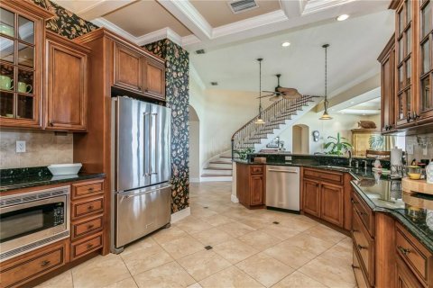 House in Treasure Island, Florida 4 bedrooms, 473.43 sq.m. № 1616396 - photo 17
