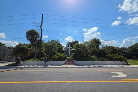 Commercial property in DeLand, Florida 154.4 sq.m. № 2095380 - photo 3