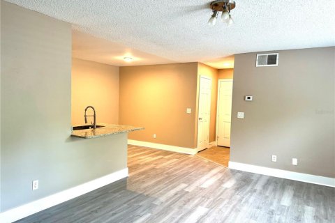 Condominio en alquiler en Orlando, Florida, 1 dormitorio, 63.73 m2 № 1918054 - foto 10