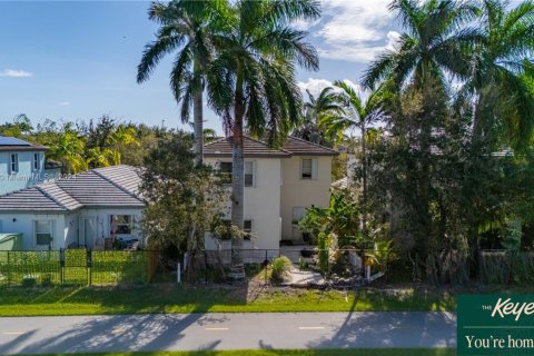 Casa en venta en Homestead, Florida, 5 dormitorios, 250.19 m2 № 1764839 - foto 6