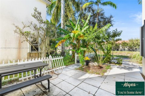 Casa en venta en Homestead, Florida, 5 dormitorios, 250.19 m2 № 1764839 - foto 17
