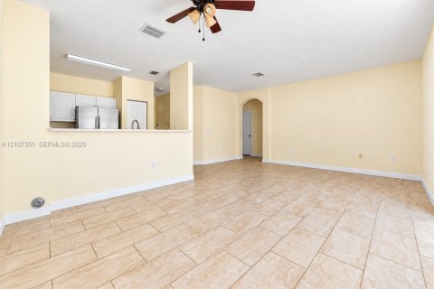 Condominio en alquiler en Homestead, Florida, 3 dormitorios, 106.93 m2 № 2418051 - foto 2