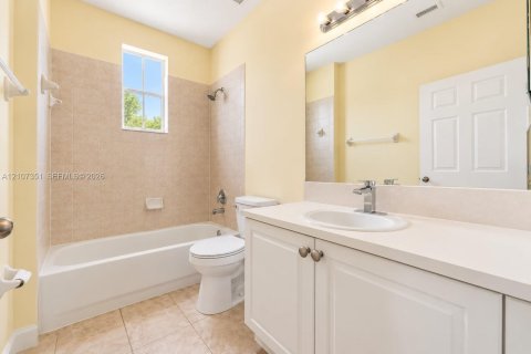 Condominio en alquiler en Homestead, Florida, 3 dormitorios, 106.93 m2 № 2418051 - foto 4