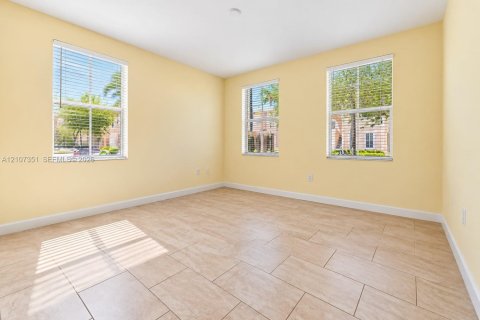Condominio en alquiler en Homestead, Florida, 3 dormitorios, 106.93 m2 № 2418051 - foto 6