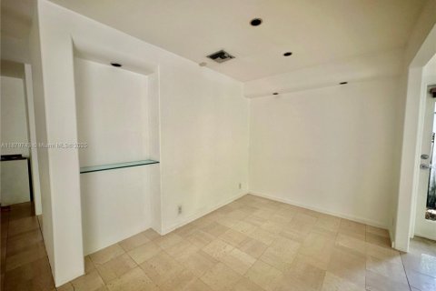 Villa ou maison à louer à Fort Lauderdale, Floride: 2 chambres, 135.45 m2 № 1921275 - photo 8