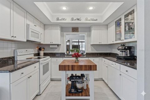 Villa ou maison à vendre à Orlando, Floride: 3 chambres, 194.44 m2 № 2151433 - photo 5