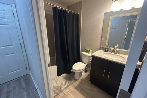 Condo in New Port Richey, Florida, 2 bedrooms  № 2337446 - photo 5