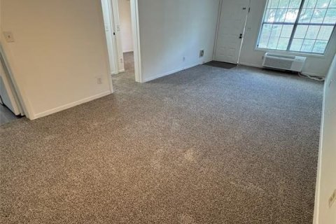 Apartamento en alquiler en Leesburg, Florida, 1 dormitorio, 53.51 m2 № 1540238 - foto 4