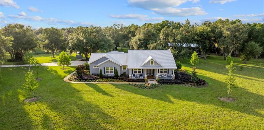 Casa en Dunnellon, Florida 2 dormitorios, 248.42 m2 № 1883978