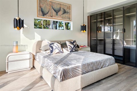 Villa ou maison à louer à Hollywood, Floride: 4 chambres, 244.33 m2 № 1707206 - photo 22