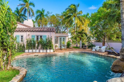 Villa ou maison à louer à Hollywood, Floride: 4 chambres, 244.33 m2 № 1707206 - photo 2