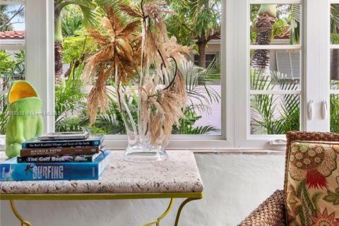 Villa ou maison à louer à Hollywood, Floride: 4 chambres, 244.33 m2 № 1707206 - photo 17